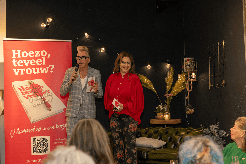 Boekpresenatie boek hoezo teveel vrouw auteur Sandra Lagace www.hoezoteveelvrouw.nl 6 Boekpresenatie boek hoezo teveel vrouw auteur Sandra Lagace www.hoezoteveelvrouw.nl 6
