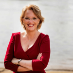Recensie boek Hoezo te veel vrouw www.hoezoteveelvrouw.nl Nienke van Bezooijenijen